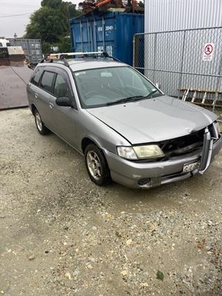 2000 Nissan Wingroad X Station Wagon Photo