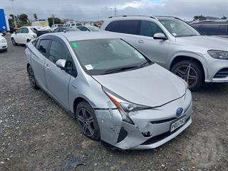 2019 Toyota Prius Sedan Photo