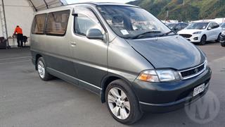 1996 Toyota Granvia 2.7 G Utility Station Wagon Photo