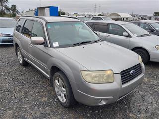 2005 Subaru Forester Station Wagon Photo
