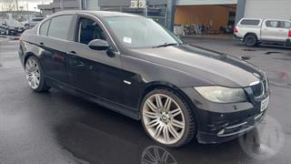 2008 BMW 335i Sedan Photo