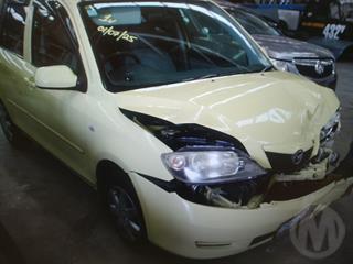 2003 Mazda Demio Station Wagon Photo