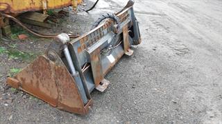 Daken Bucket Loader Attachment Photo