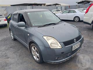 2006 Suzuki Swift 1500 Hatch Photo