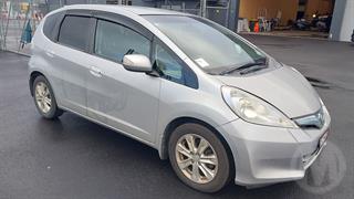 2010 Honda fit 5D Hatch Photo