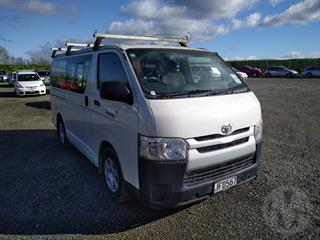 2015 Toyota Hiace ZL TD 3.0D/5MT/LV/5 5D Panel Van Photo