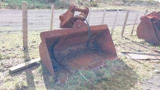 Tilt Bucket CAT 20T Excavator Excavator Attachments Photo