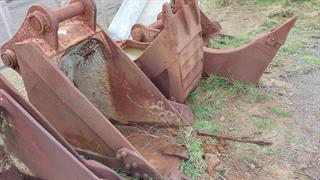 Bucket CAT 20T Excavator Excavator Attachments Photo