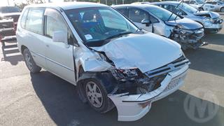 1998 Mitsubishi RVR Station Wagon Photo