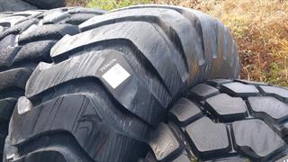 Yokohama 37.25R35 CAT 637 Tyre Scraper Photo