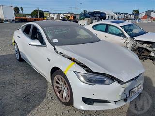 2017 Tesla Model S 75 Station Wagon Photo