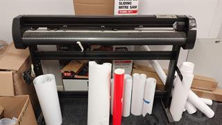 Plotting Cutter 1351 Printing Equipment Photo