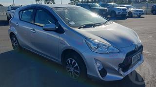 2015 Toyota Aqua Hatch Photo