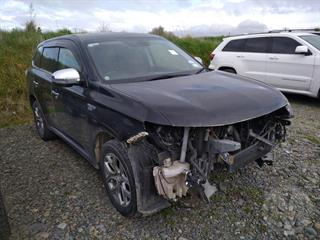 2014 Mitsubishi Outlander Phev Station Wagon Photo