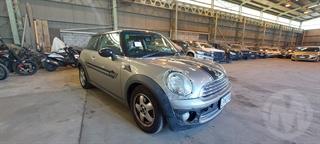 2009 MINI Cooper Hatch Photo