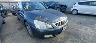 2004 Honda Inspire Sedan Photo