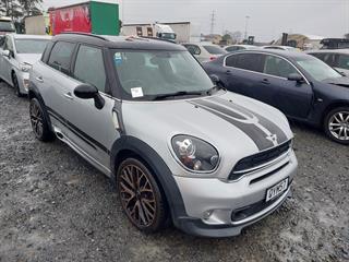 2016 MINI Cooper S Countryman SAV 6A 5DR 1.6L Station Wagon Photo