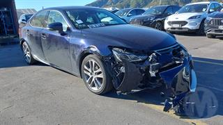 2017 Lexus IS300H Sedan Photo