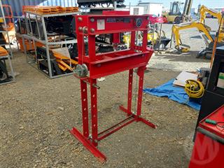Wayco 45 Tonne Press (Workshop) Photo