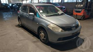 2005 Nissan Tiida Hatch Photo
