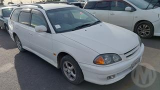 1999 Toyota Caldina Station Wagon Photo