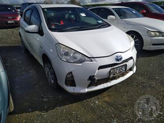 2013 Toyota Aqua Hatch Photo