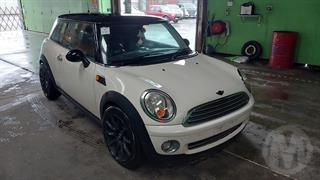 2009 MINI Cooper Hatch 6A 2DR 1.6I Hatch Photo