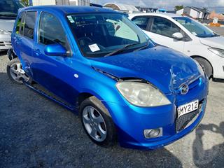 2005 Mazda Demio Hatch Photo