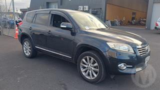 2010 Toyota Vanguard 5D Station Wagon Photo