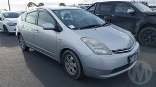 2010 Toyota Prius Sedan Photo