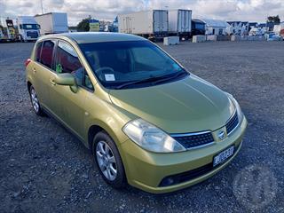 2005 Nissan Tiida Hatch Photo