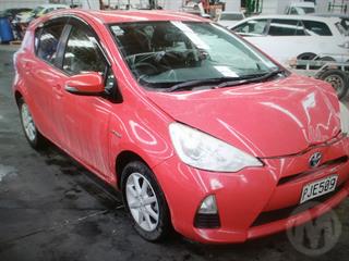 2013 Toyota Aqua Hatch Photo