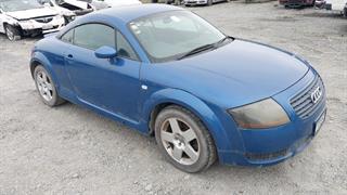 2001 Audi TT Hatch Photo