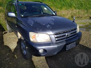 2004 Toyota Kluger Station Wagon Photo