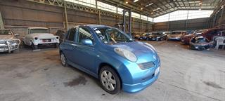 2003 Nissan March Hatch Photo
