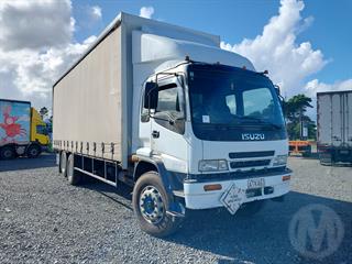 2002 Isuzu FVD 950 HD Auto Curtainside GCM 32,000kg Photo