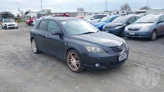 2005 Mazda Axela Hatch Photo