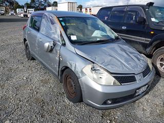2006 Nissan Tiida Hatch Photo