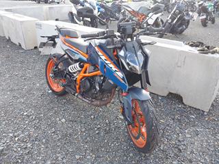 2024 KTM 390 Duke Motorcycle Photo