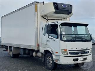 2014 Mitsubishi Fuso Fighter FK281M8D Box Body Chiller GCM 20,000kg Photo