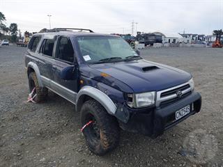 1998 Toyota Hilux Surf Station Wagon Photo