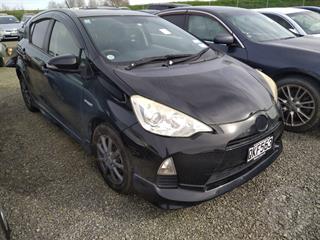 2013 Toyota Aqua Hatch Photo
