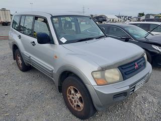 2001 Mitsubishi Pajero 4WD 3.5P LWB GLS A Station Wagon Photo