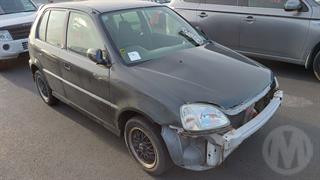 1999 Honda Logo Hatch Photo