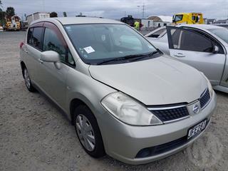 2005 Nissan Tiida Hatch Photo