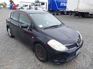 2005 Nissan Tiida Hatch Photo