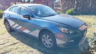 2015 Mazda Axela Hatch Photo