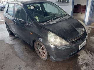2004 Honda fit Hatch Photo