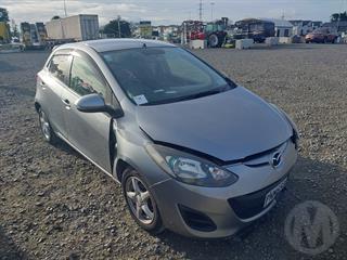2013 Mazda Demio Hatch Photo