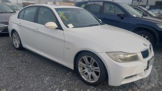 2008 BMW 320i 2D Sedan Photo